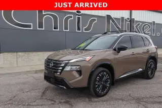 2025 Nissan Rogue AWD Platinum