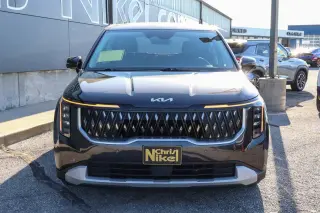 2025 Kia Carnival LXS FWD