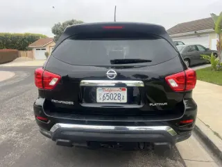 2017 Nissan Pathfinder Platinum