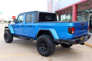2022 Jeep Gladiator Willys 4x4
