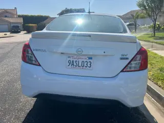 2018 Nissan Versa SV