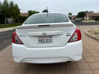 2018 Nissan Versa SV