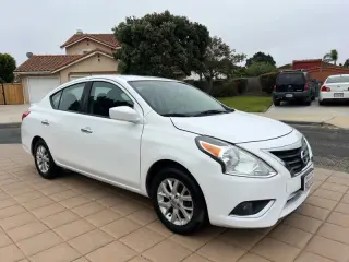 2018 Nissan Versa SV
