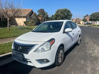 2018 Nissan Versa SV