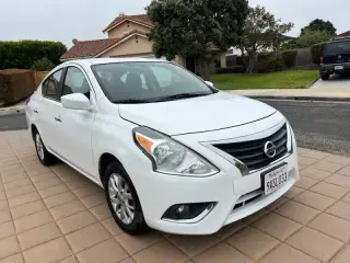 2018 Nissan Versa SV