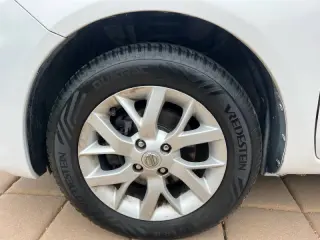 2018 Nissan Versa SV