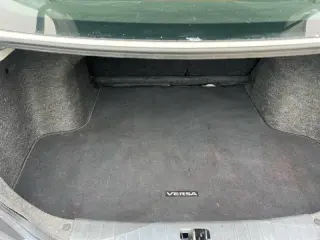 2018 Nissan Versa SV