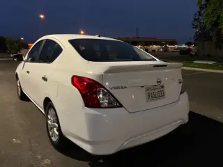 2018 Nissan Versa SV
