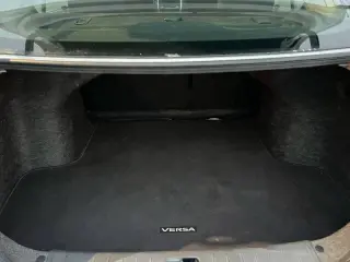 2018 Nissan Versa SV