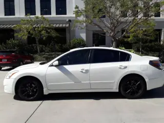 2012 Nissan Altima 3.5 SR