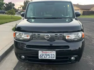 2011 Nissan cube 1.8