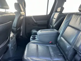 2005 Nissan Armada SE