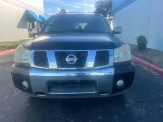 2005 Nissan Armada SE