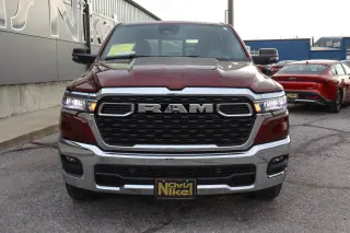 2025 RAM 1500 Big Horn 4x4 Crew Cab 5'7 Box