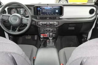 2025 Jeep Wrangler Willys 4 Door 4x4