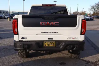2023 GMC Sierra 1500 4WD Crew Cab 147 AT4X