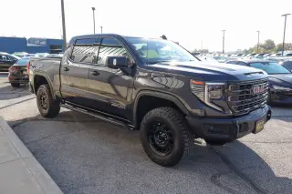 2023 GMC Sierra 1500 4WD Crew Cab 147 AT4X