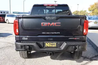 2023 GMC Sierra 1500 4WD Crew Cab 147 AT4X