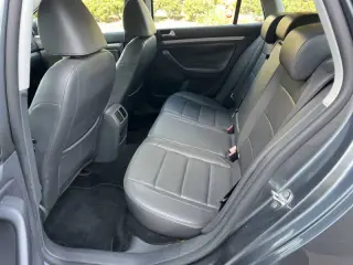 2009 Volkswagen Jetta SportWagen SE PZEV