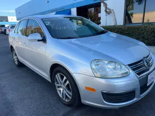 2005 Volkswagen Jetta 2.5 PZEV