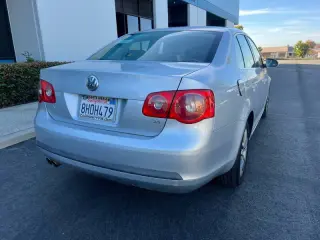 2005 Volkswagen Jetta 2.5 PZEV