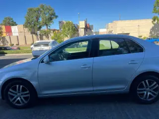 2005 Volkswagen Jetta 2.5 PZEV