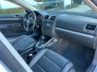 2005 Volkswagen Jetta 2.5 PZEV
