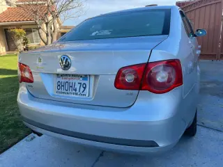 2005 Volkswagen Jetta 2.5 PZEV