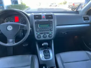 2005 Volkswagen Jetta 2.5 PZEV