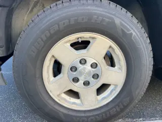 2004 Chevrolet Tahoe LS