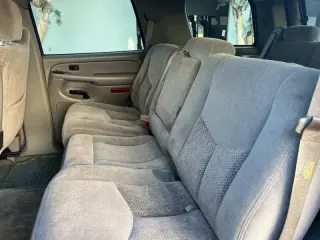 2004 Chevrolet Tahoe LS