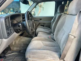 2004 Chevrolet Tahoe LS