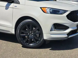 Ford Edge 2023 AWD SEL 4dr Crossover