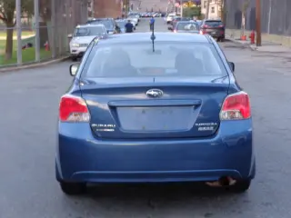 2013 Subaru Impreza 2.0i Premium