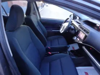 2015 Toyota Prius c Four