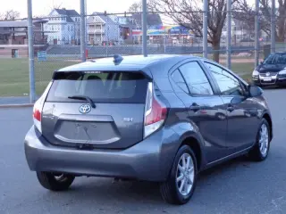 2015 Toyota Prius c Four