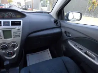 2010 Toyota Yaris