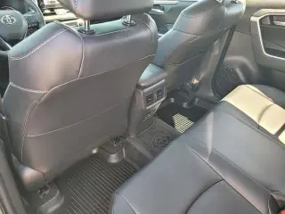 Toyota RAV4 Hybrid 2024 AWD XLE Premium 4dr SUV