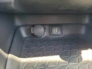 Toyota RAV4 Hybrid 2024 AWD XLE Premium 4dr SUV