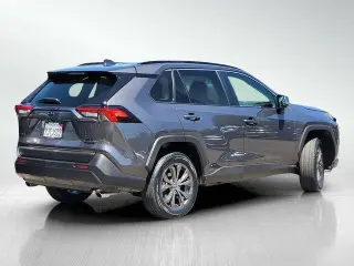Toyota RAV4 Hybrid 2024 AWD XLE Premium 4dr SUV