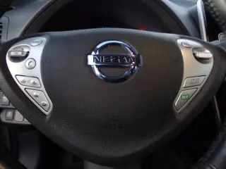 2017 Nissan LEAF SL