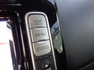 2017 Nissan LEAF SL