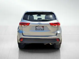Toyota Highlander 2019 AWD LE 4dr SUV