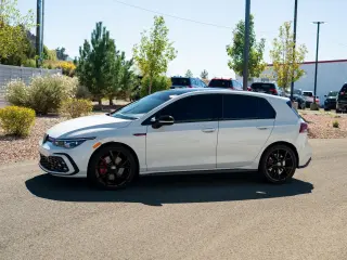 2024 Volkswagen Golf GTI 380 SE