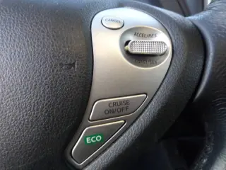 2017 Nissan LEAF SL