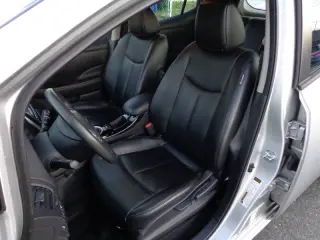 2017 Nissan LEAF SL
