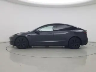 Tesla Model 3 2025 de Largo Alcance 4 puertas Fastback