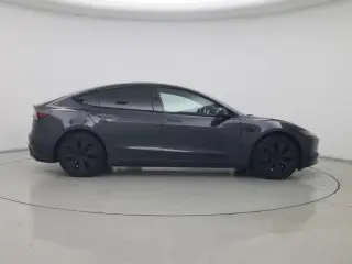 Tesla Model 3 2025 de Largo Alcance 4 puertas Fastback