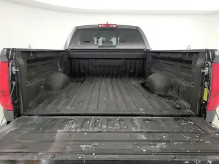 Toyota Tundra 2021 4x2 SR5 4dr Doble Cabina Pickup SB
