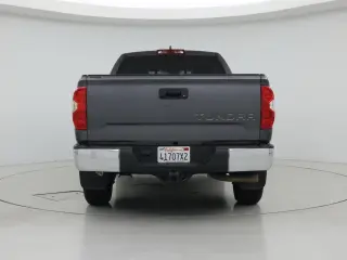 Toyota Tundra 2021 4x2 SR5 4dr Doble Cabina Pickup SB